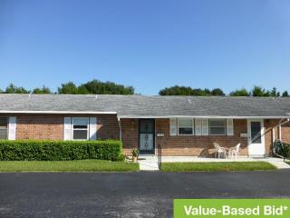 24 Fairway Ct, Deland, FL 32724-7049