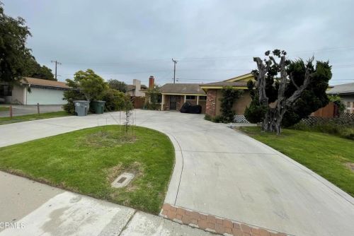 2140 Hemlock St, Oxnard, CA 93035-3430