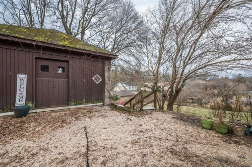 265 Cedar Blvd, Pittsburgh PA  15228-1315 exterior