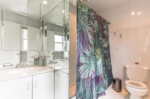 30 Canterbury Rd, White Plains NY  10607-1108 exterior