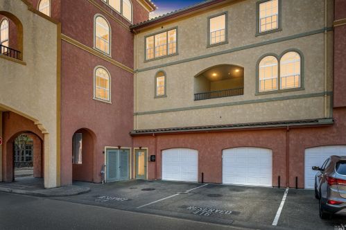 416 Emily Rose Cir, Windsor CA  95492-7732 exterior