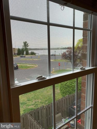 1019 Harbour Dr, Palmyra NJ  08065-1219 exterior