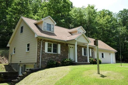 10551 Buck Run Dr, Huntingdon, PA 16652-7520