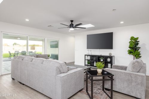 7702 Davenport Dr, Scottsdale AZ 85260-4375 exterior