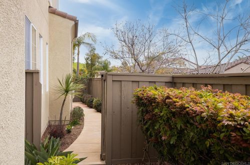 11674 Miro Cir, San Diego CA  92131-3319 exterior