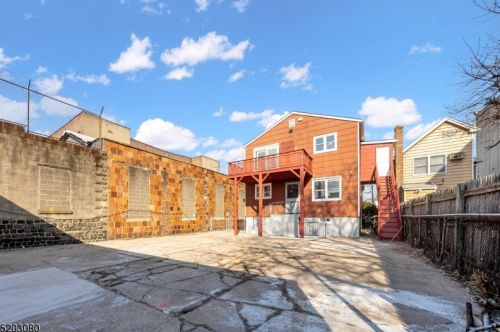 76 25th St, Bayonne NJ  07002-4937 exterior