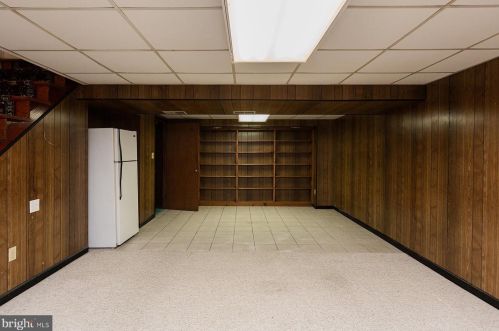 2037 Stone Mill Rd, Lancaster PA  17603-6053 exterior