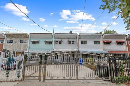 543 White Plains Rd, Bronx, NY 10473-2610