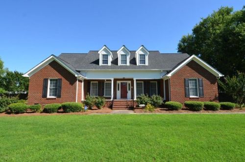 1821 L T Hardee Rd, Greenville, NC 27858-7704