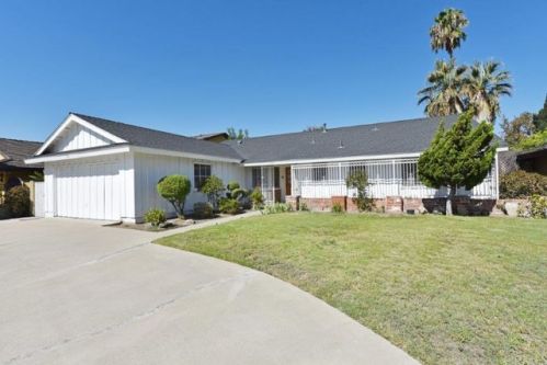309 Riverdale Ave, Orange, CA 92865-1203