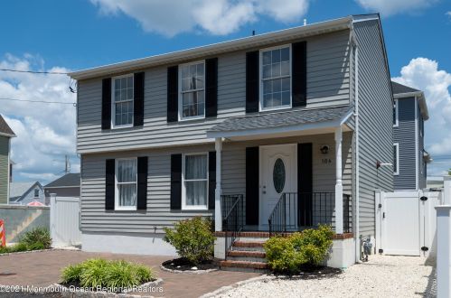 104 Sea Gull Ln, Pelican Island, NJ 08751-1234