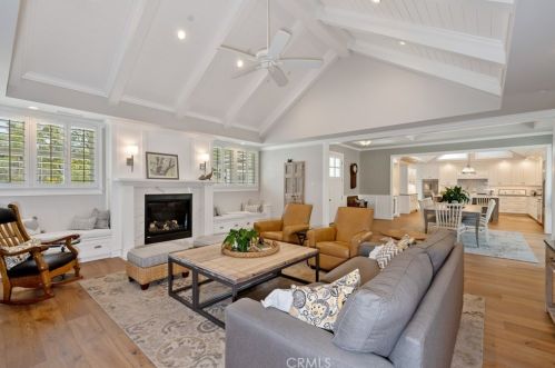 5461 Las Lomas St, Long Beach CA  90815-4138 exterior