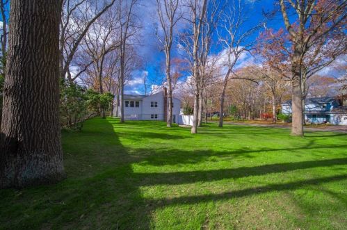 22 Bow Run, South Kingstown RI  02874-2471 exterior