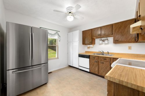 6184 Strawberry Ln, Florence, KY 41042-9718