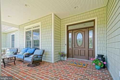 18078 White Oak Dr, Milton, DE 19968-4505