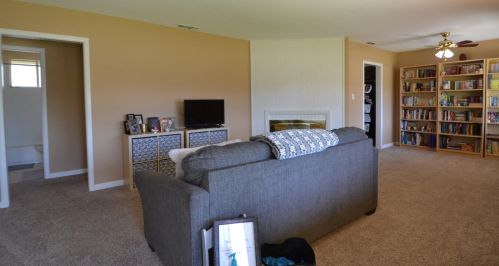3631 Bolivar Ave, North Highlands, CA 95660-4301