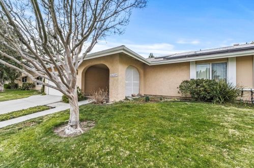 26309 Green Terrace Dr, Santa Clarita, CA 91321-1324