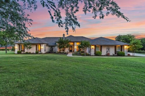 3536 Pinnacle Bay Pt, Oak Point, TX 75068-3102