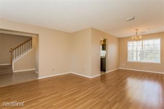 10046 Lazy Meadows Dr, Houston TX  77064-4258 exterior