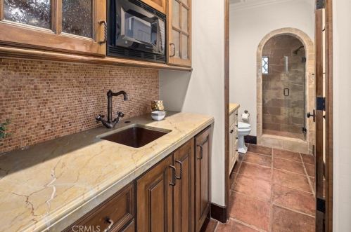 47 Echo Gln, Irvine CA  92603-0421 exterior