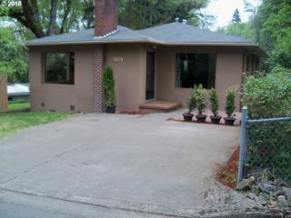 1396 Lane Ave, Roseburg OR  97470-3914 exterior