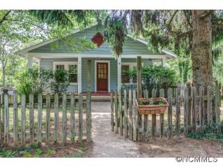 86 Beaver Dr, Asheville, NC 28804-1308