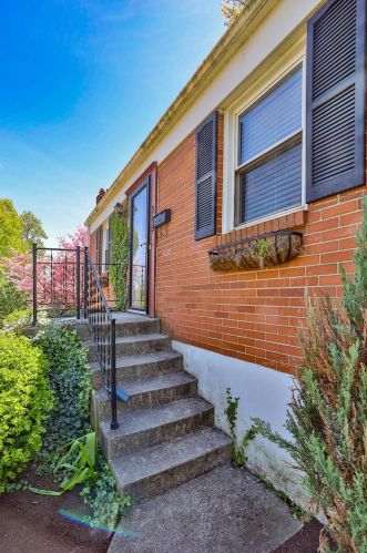 345 Durrell Ave, Cincinnati, OH 45215-4464
