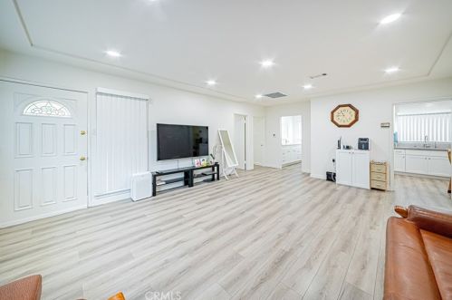 15361 Eucalyptus Ave, Bellflower, CA 90706-3705