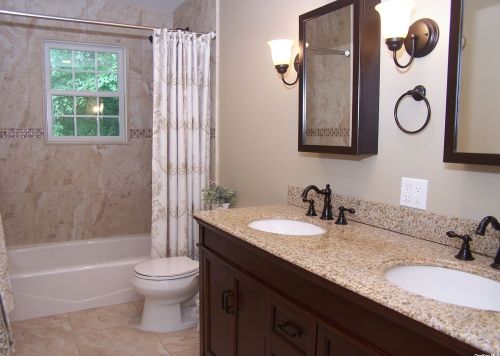 10 Ridgewood St, Elwood NY  11731-1614 exterior