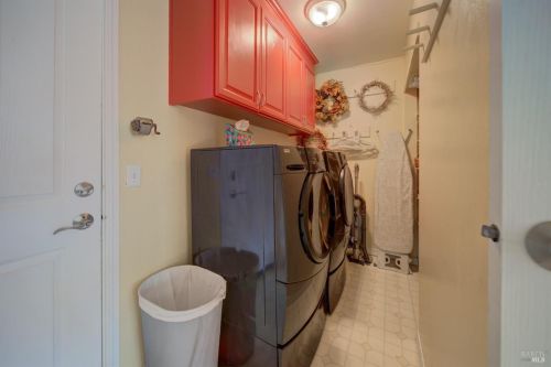 430 Willamette Dr, Vacaville CA  95688-4228 exterior