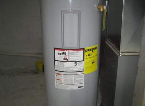 1825 Euclid Ave, Zanesville OH  43701-2329 exterior