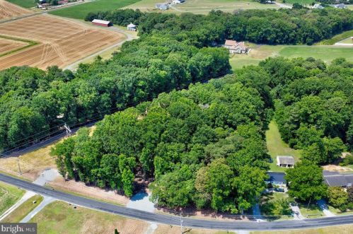1 Jones Rd, Frankford, DE 19945-2901