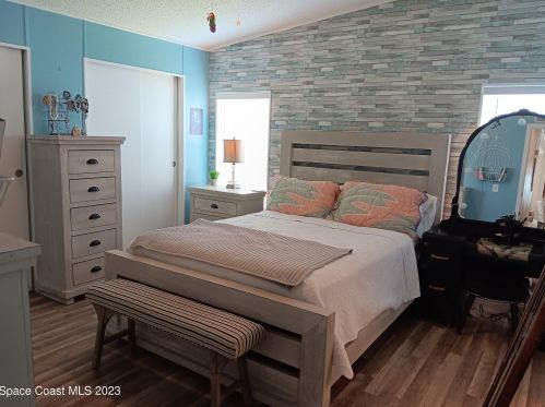 606 Royal Tern Dr, Sebastian FL  32976-7360 exterior