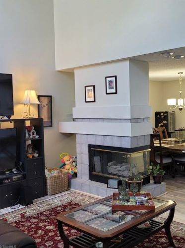 29 Cedar Knoll Dr, Greensboro NC  27407-5837 exterior