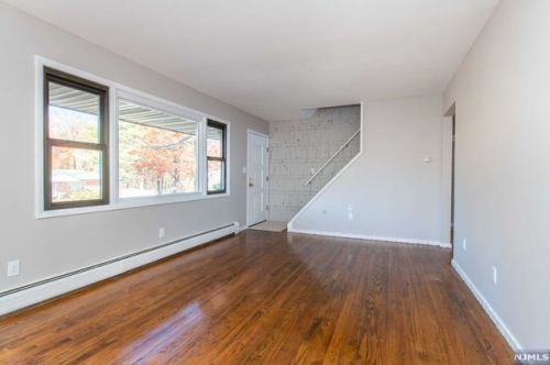 452 Rdg Rd, West Milford Lakes NJ  exterior