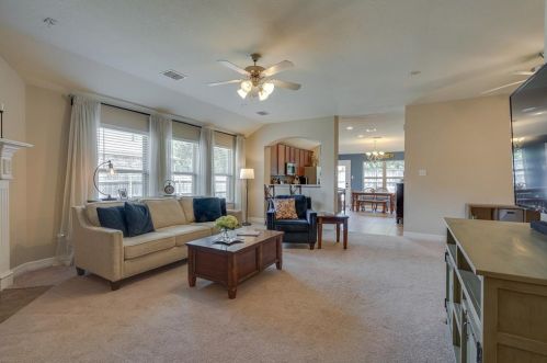 4020 Lone Star Ln, Denton TX  76210-3499 exterior