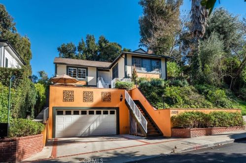 3870 Carpenter Ave, North Hollywood CA  91604-3729 exterior