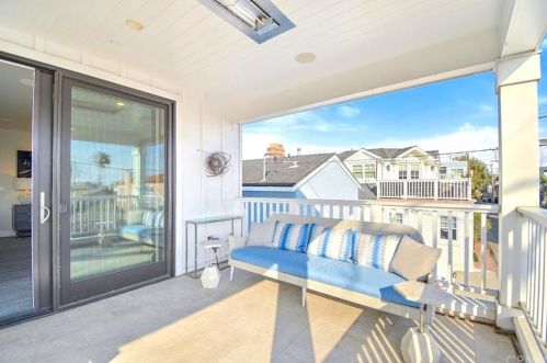 420 31st St, Manhattan Beach CA  90266-3975 exterior