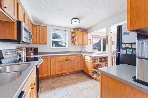 624 Walden Way, Imperial PA  15126-9684 exterior