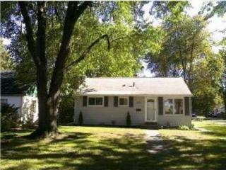 5204 Adella St, Toledo OH  43613-2706 exterior