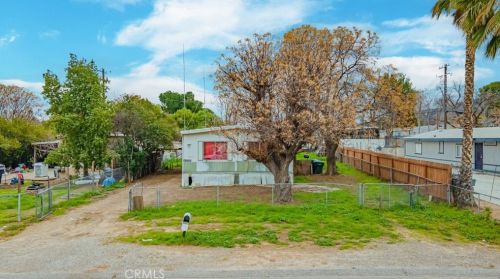 32860 Gregory Pl, Lake Elsinore, CA 92530-6204