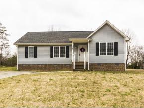 426 Macarthur Ln, Burlington, NC 27217-8740