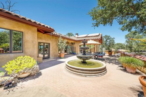 3075 Hendricks Rd, Lakeport CA  95453-9415 exterior