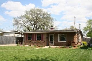 301 Crescent Dr, Frankfort, IN 46041-2233