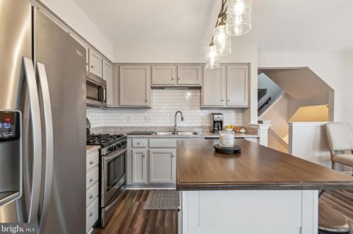 37 Dare Ln, Pottstown PA  19465-6601 exterior