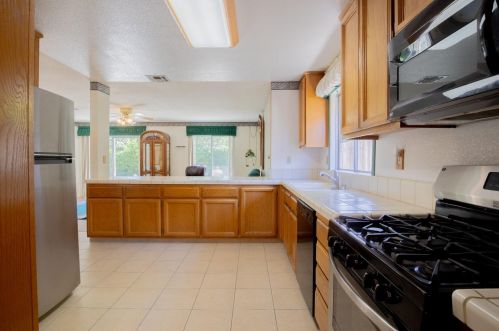 7461 Wynndel Way, Elk Grove CA  95758-1084 exterior