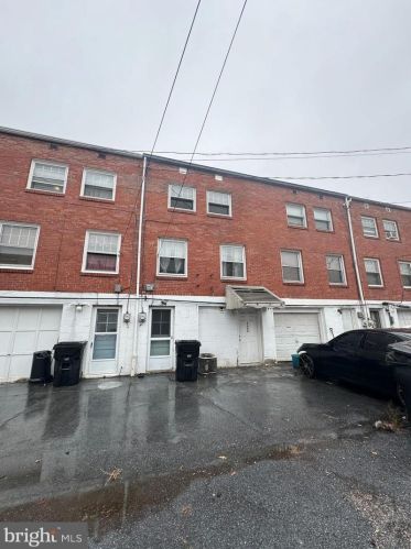 2480 Rudy Rd, Harrisburg PA  17104-2134 exterior