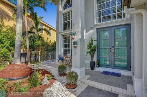 3591 177th Ave, Hollywood FL  33029-1666 exterior