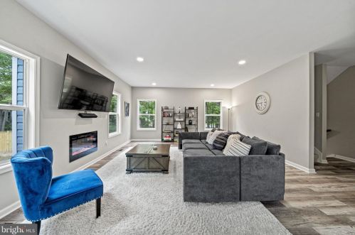250 Land Or Dr, Ruther Glen VA  22546-1245 exterior