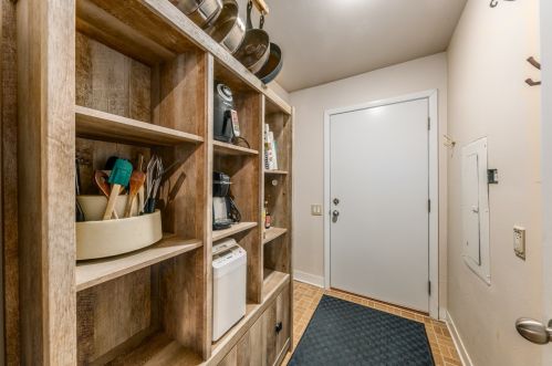 8801 Hart Dr, Waterford WI  53185-1364 exterior